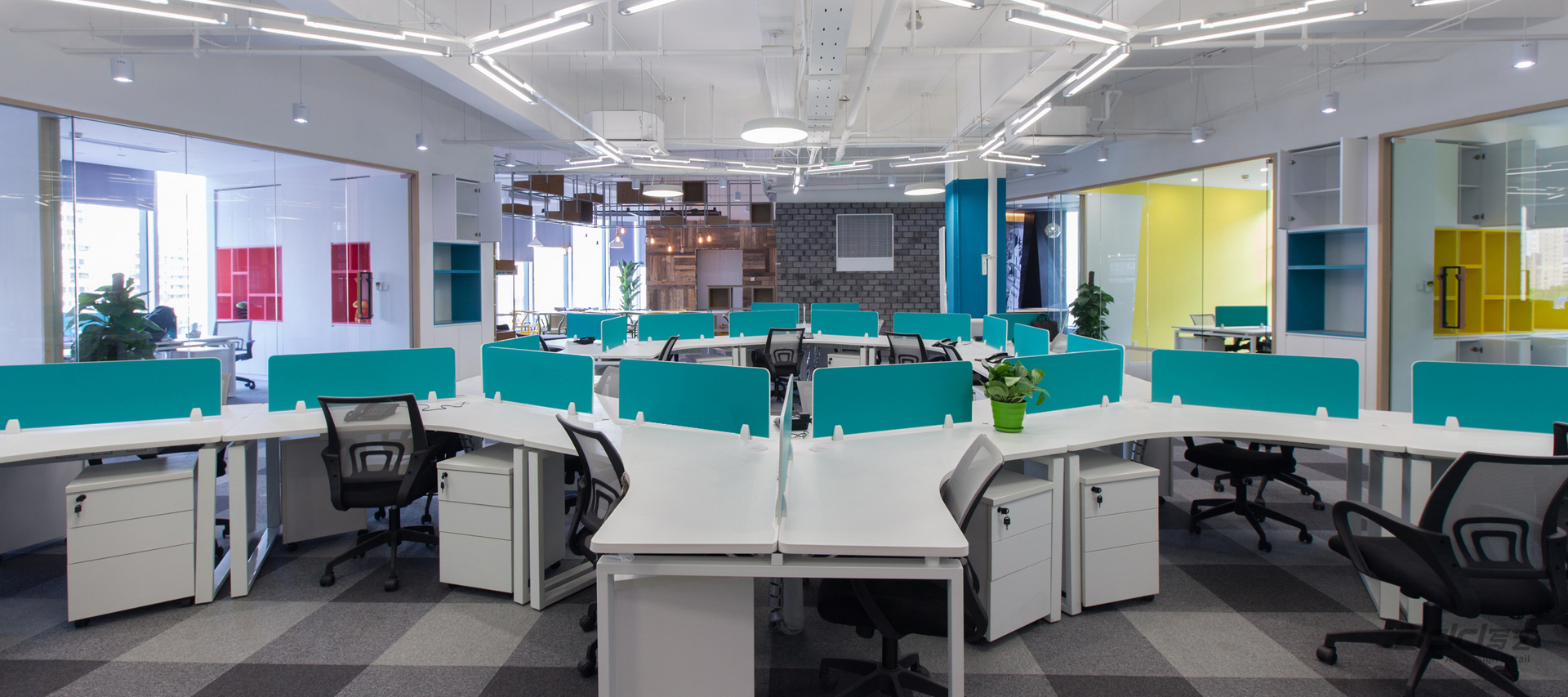 愛(ài)哆哆辦公室設(shè)計(jì) 開(kāi)放辦公區(qū)-pc